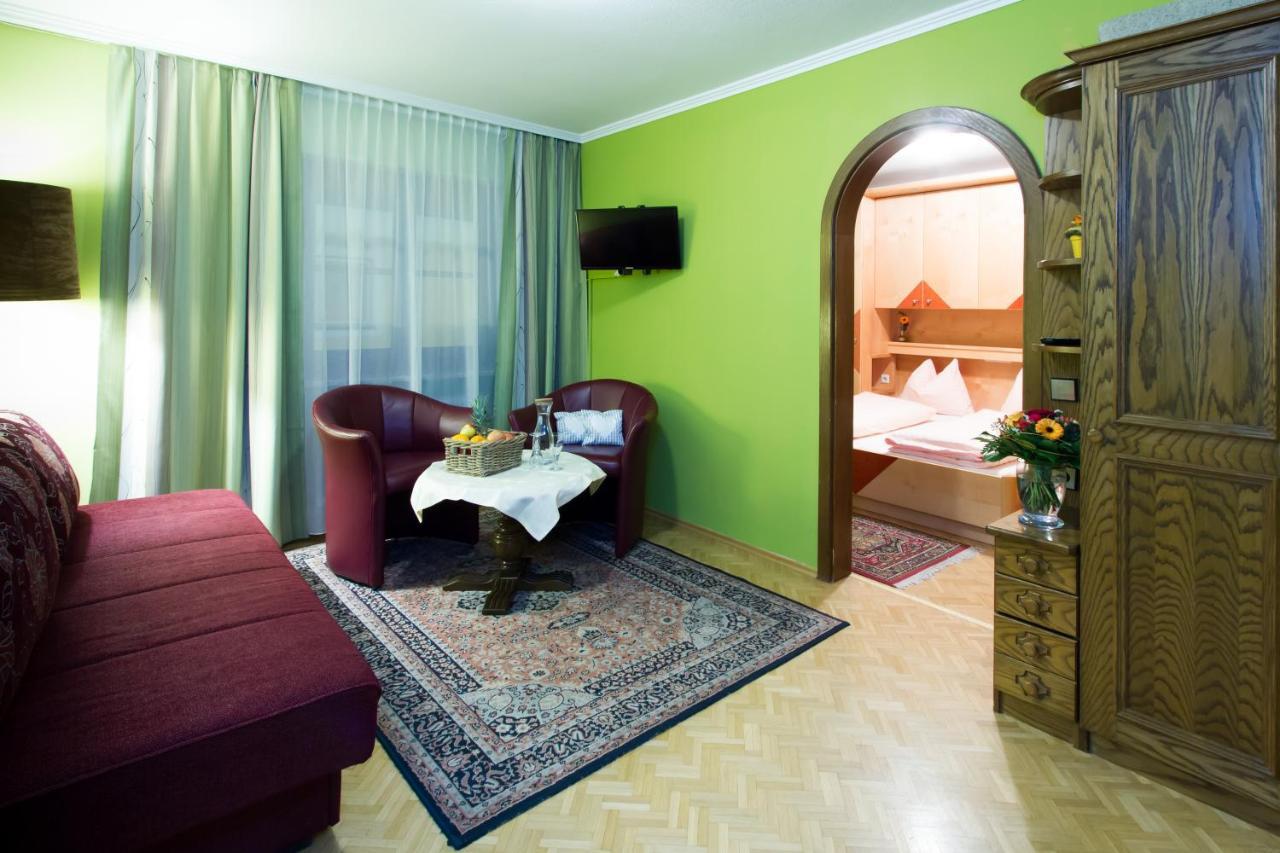 Hotel Gasthof Brueggler Radstadt Exterior foto